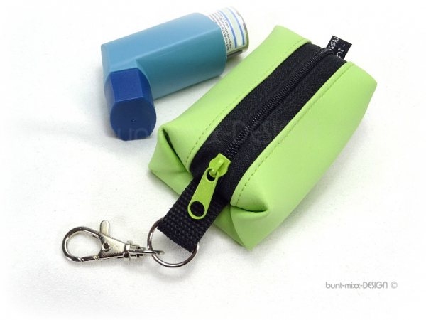Täschchen mit Karabiner, Kunstleder silberfarben, Inhalator Kosmetik Kopfhörer Schlüsselanhänger, by BuntMixxDesign